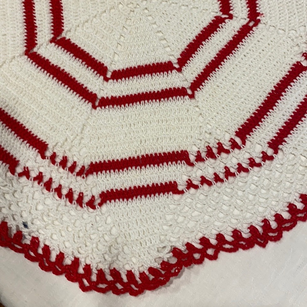 Crochet Doilies -Set of 2 - Picture 4 of 5